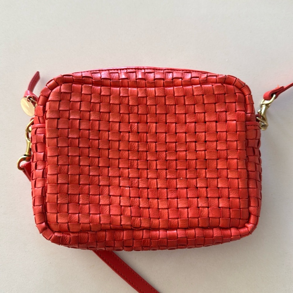 Clare V woven midi sac bag in Red/Coral